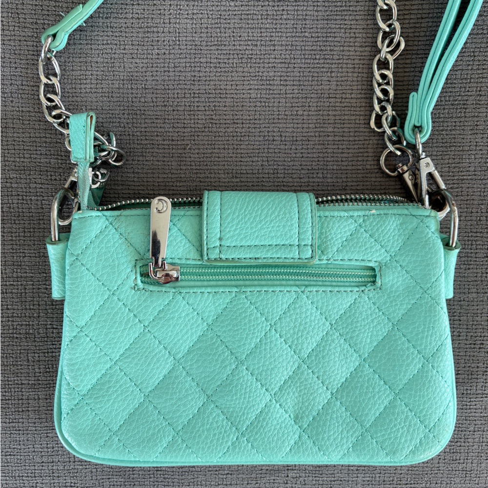 Charming Charlie Teal Quilted Crossbody/Wristlet - Picture 4 of 6